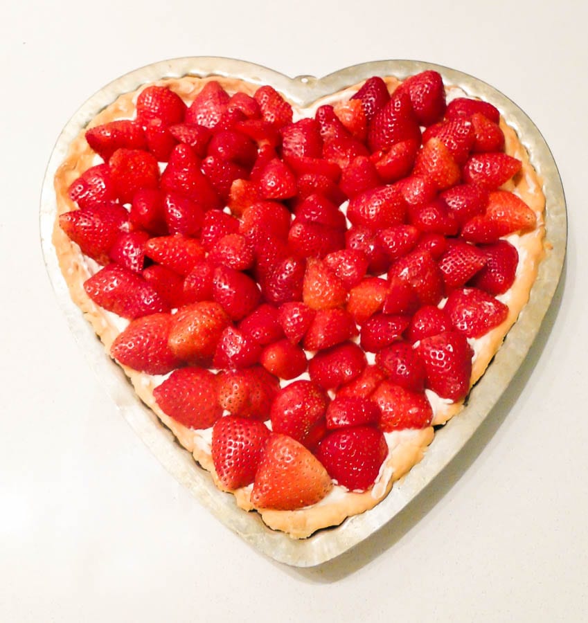 Strawberry tart pie