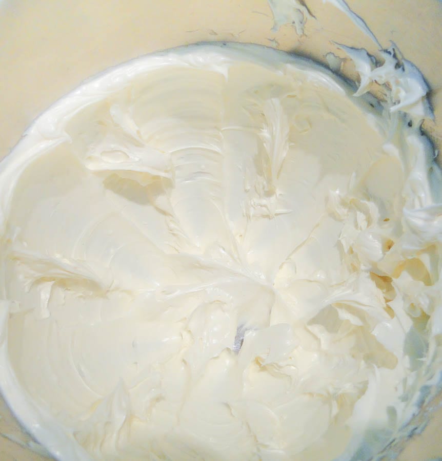 whipped cream cheese filling