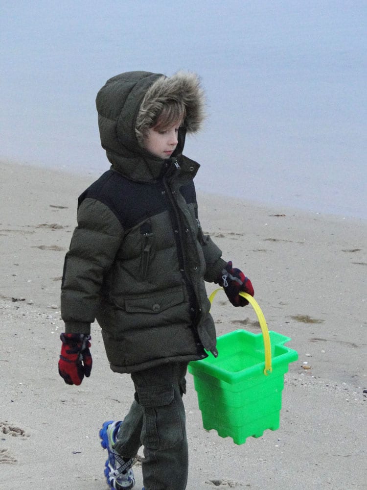 beach green bucket