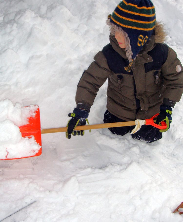 digging snow kids shovel