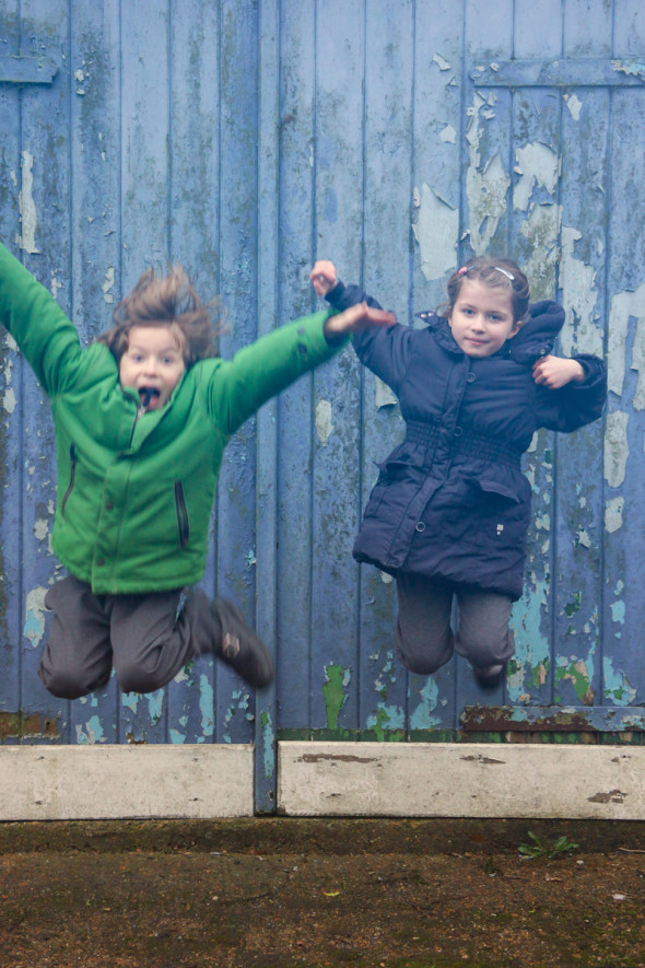 Luce and Theo knees up