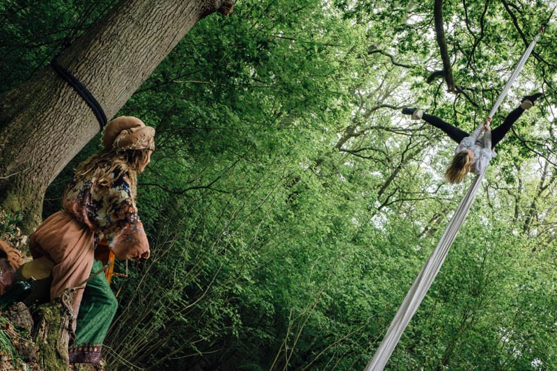 Wakehurst upside down acrobatic and musician