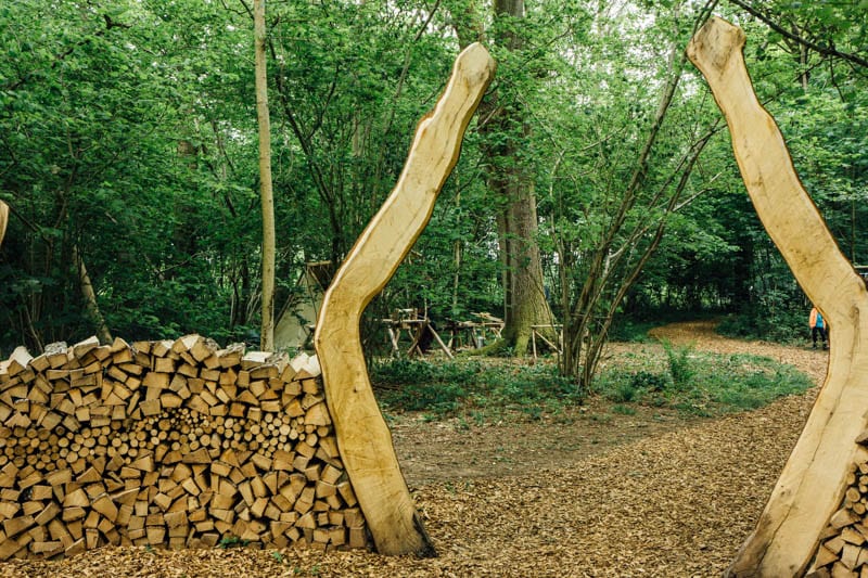 Wood archway at Wakehurst