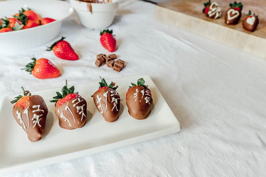Chocolate Dipped Strawberries with white chocolate themes