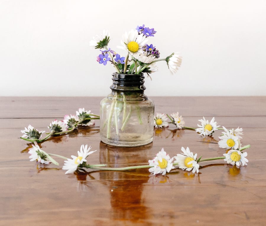How to make a simple daisy chain step by step guide