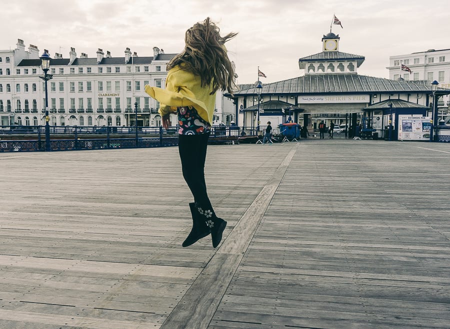 Twin in the air at the pier 1